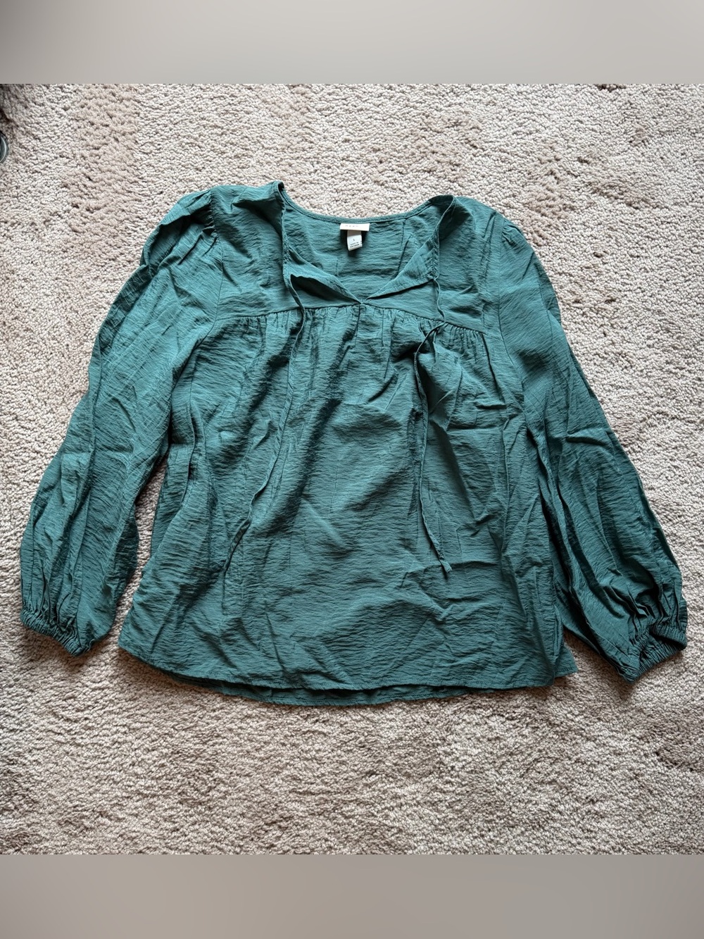 a new day Green Blouse with V-neck and Tie Size Large